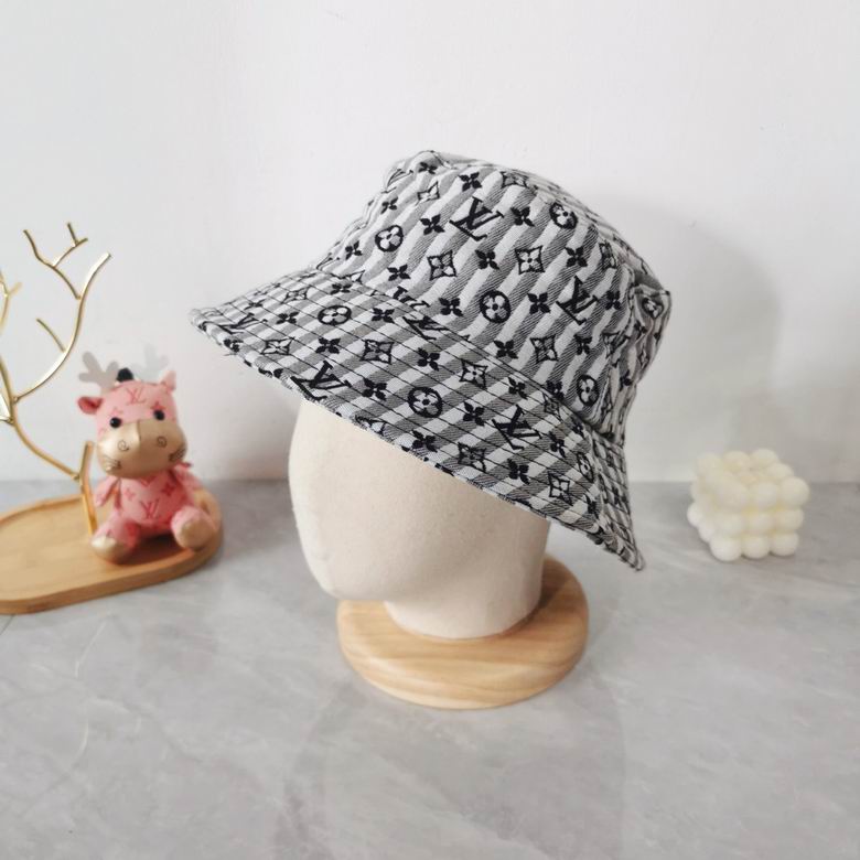 LV Hat dxn (7)
